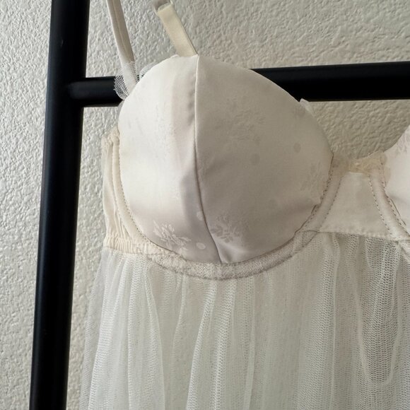 Victoria's Secret Sexy Little Thing Sheer Babydoll 36C - Picture 4 of 7